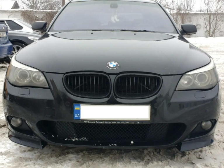 BMW е60 Клыки на M paket бампер 374 фото