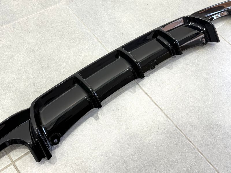 Диффузор накладка заднего бампера M-Performance BMW 3 series F30 2012-2018 под две двойные выхлопные трубы ГЛЯНЦЕВЫЙ 00--00 783 фото