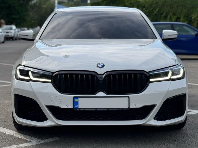 Комплект рестайлинга передней части M paket 2020+ для BMW 5 G30 G31 2016-2020 456 фото