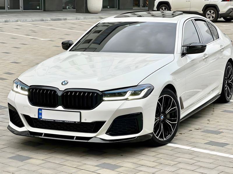 Накладка переднего бампера (губа-сплиттер) Mpaket BMW 5 G30 G31 2020+ , черный глянец 460 фото