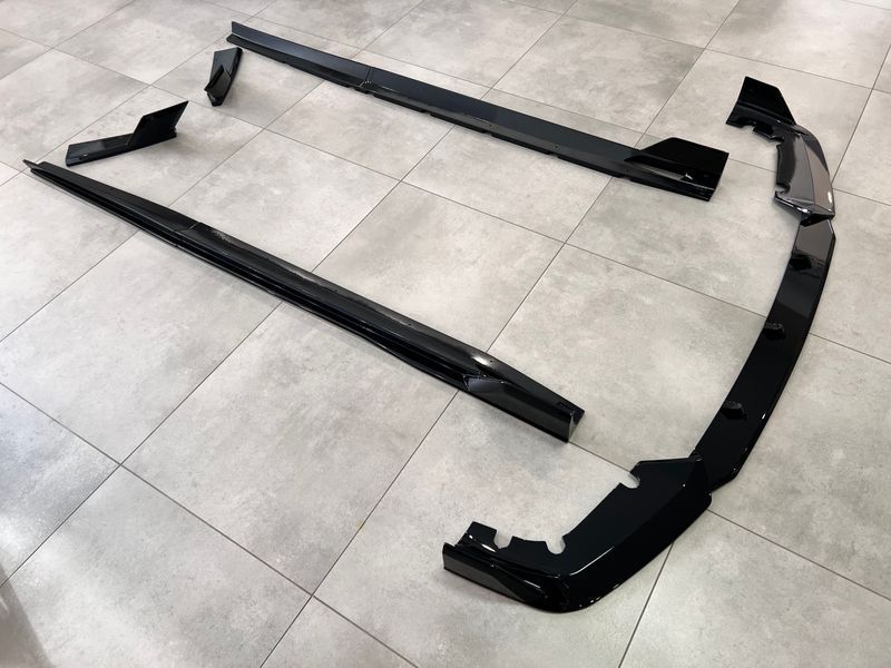 Комплект обвісу Губа накладки бампера леза порогів для BMW X5M F95 2019-2022 1038 фото