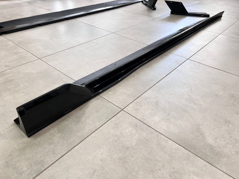 Комплект обвісу Губа накладки бампера леза порогів для BMW X5M F95 2019-2022 1038 фото
