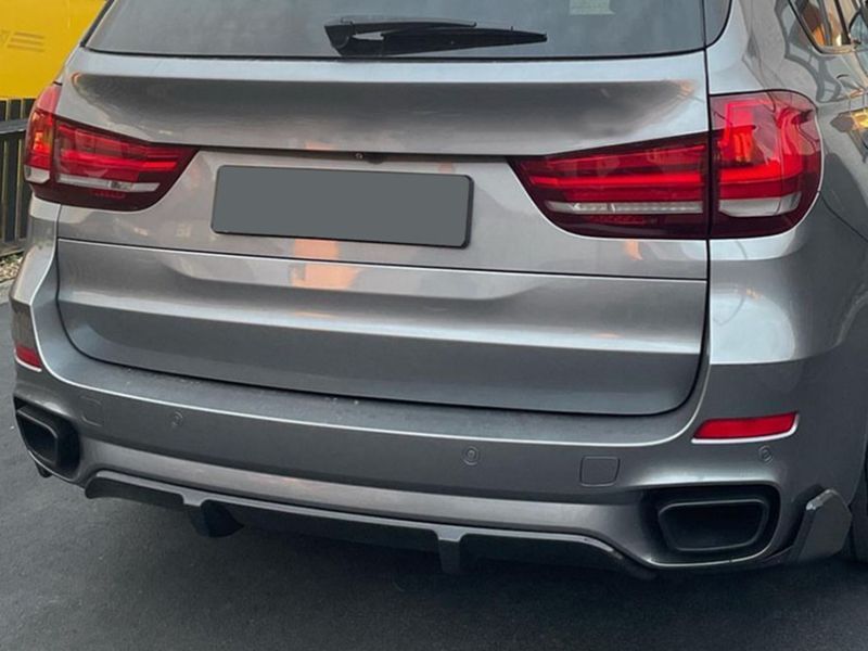 Губа заднего бампера M-Perfomance для BMW X5 F15 2013-2018 ЧЕРНЫЙ ГЛЯНЕЦ 913 фото