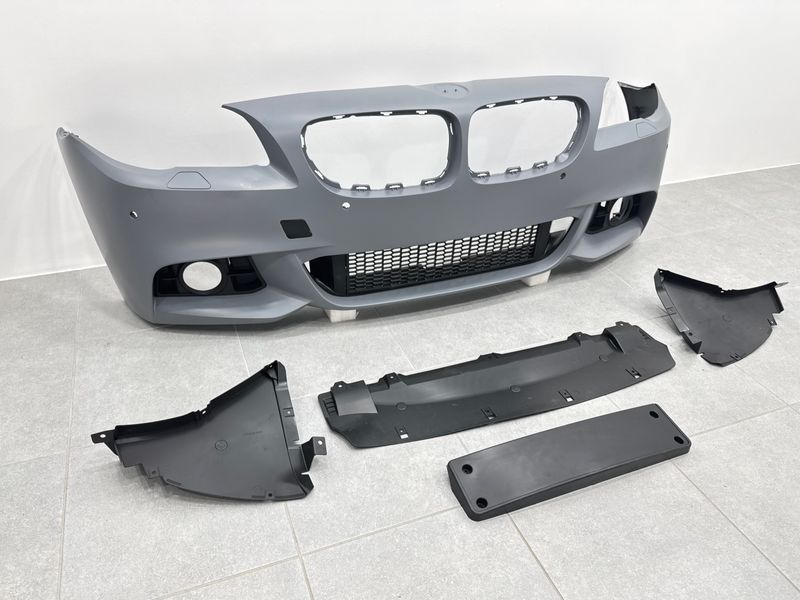 Комплект обвісу M paket рестайлінг 2013+ для BMW 5 series F10 2010-2016 (передній/задній бампер, пороги) 113 фото
