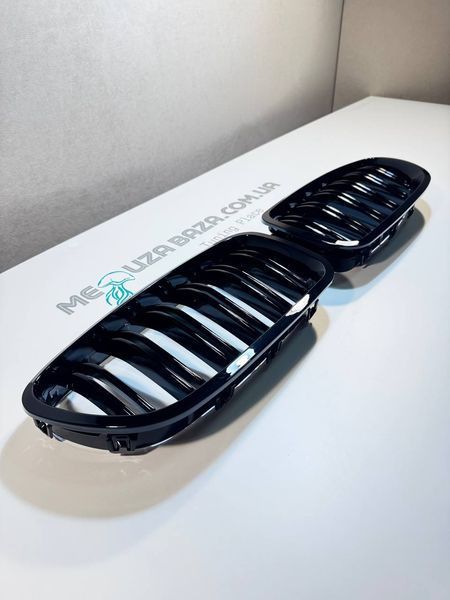 Решетки радиатора BMW F10 F11 F18 M Performance ноздри 065 фото