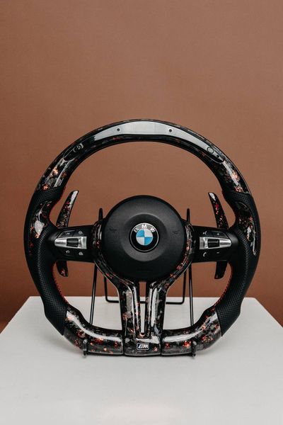 Топове Кермо BMW M Кований карбон + Led екран F-Series руль Колір: Синій Фіолетовий Червоний Зелений 781 фото