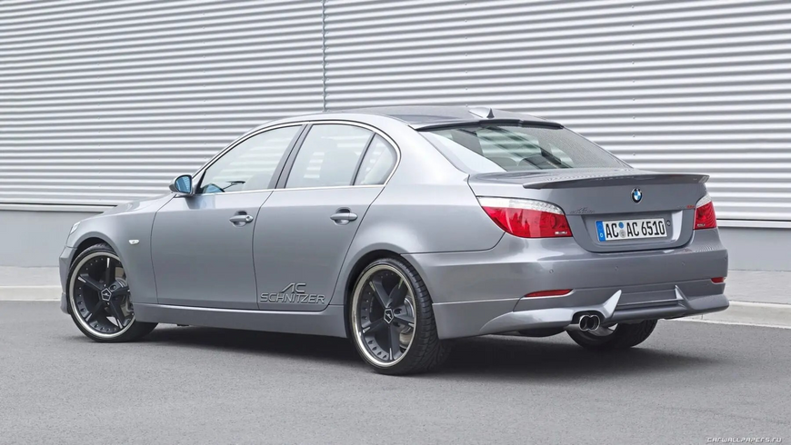 Бленда, стиль "Шніцер" BMW E60 (склопластик) 136 фото